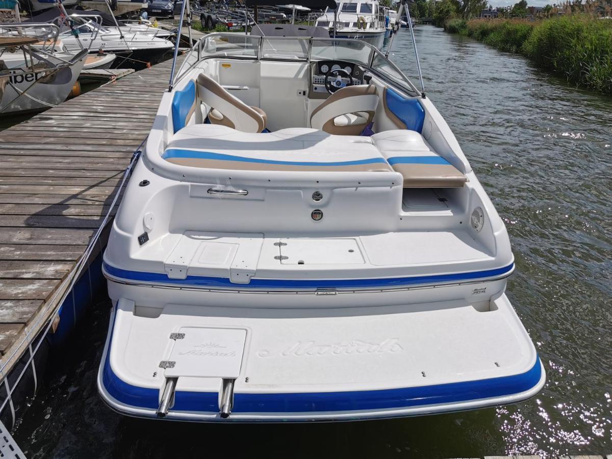 Leilighet Nadmotlawie Apartament With Rent Motor Boat Gdańsk